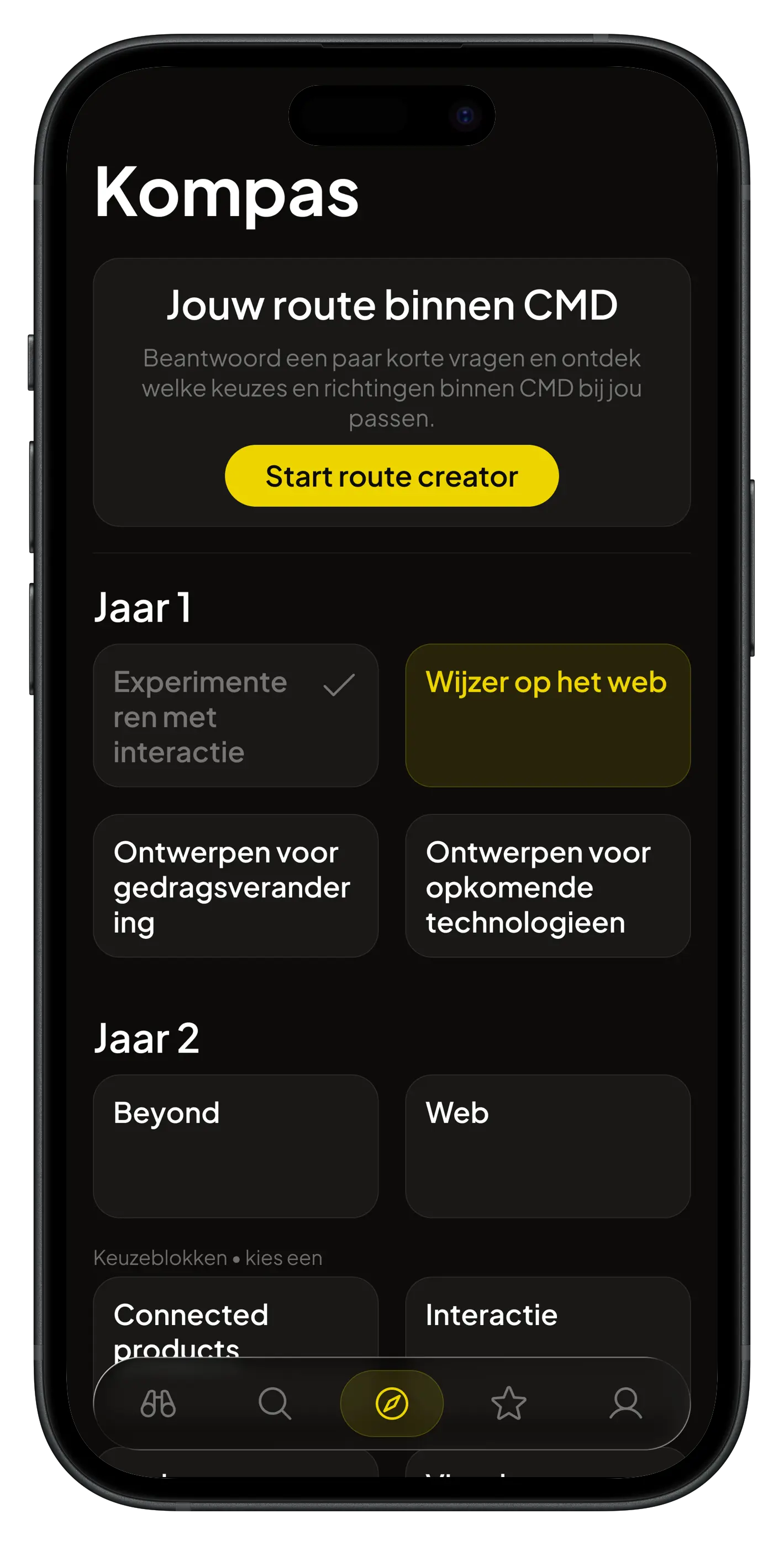CMD Navigator Compass screen with a route creator and an overview of courses by year.